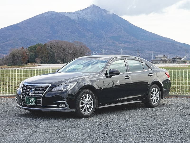 クラウンハイブリッド（トヨタ）